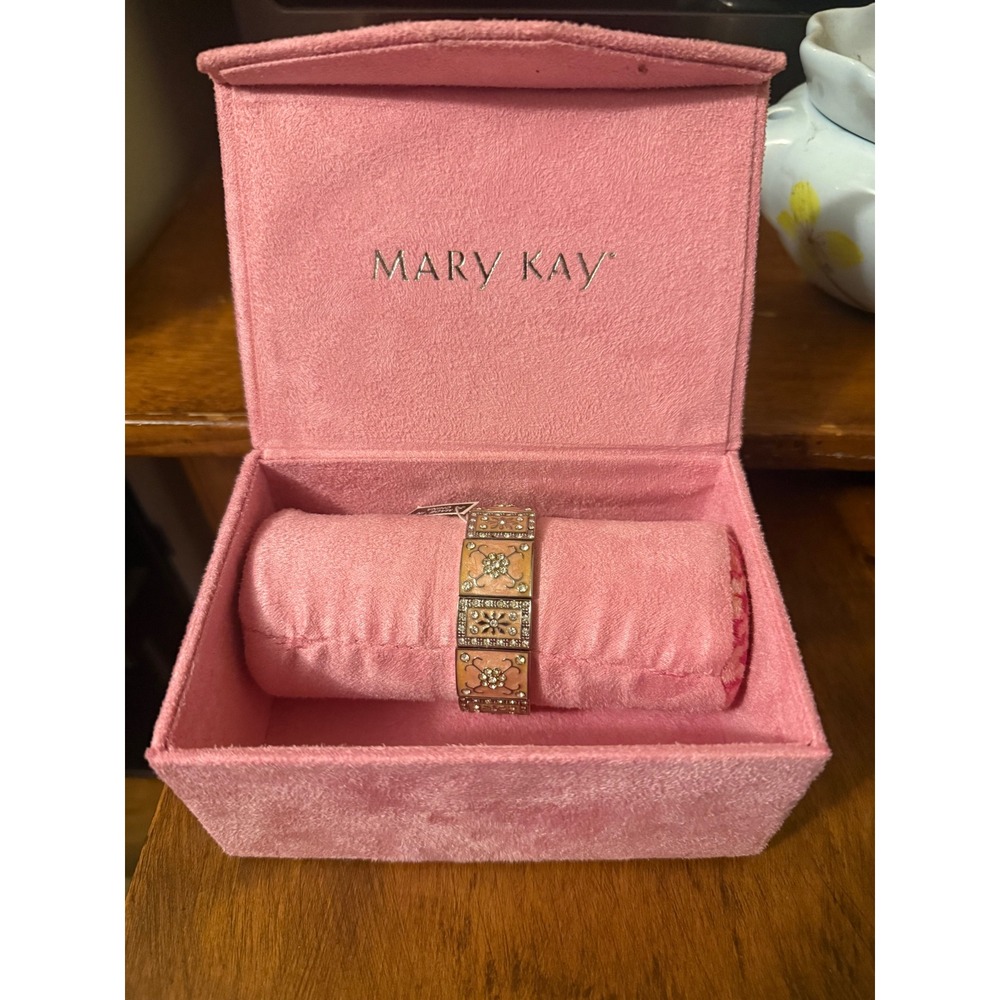 Mary Kay Pink Enamel‎ Rhinestone Stretch Bracelet Gold Tone Floral Jewelry Boxed